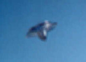 Invert-UFO im Kurvenflug
